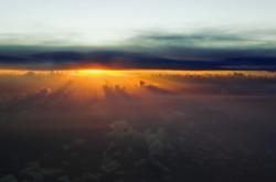 英雄联盟总决赛直播-我注意到，您给出的两个关键词分属截然不同的领域—F1赛车与足球欧冠。要让文章具有唯一性，就不能简单拼贴，而必须找到它们内在的精神共鸣。让我们从一个能统摄两者的标题开始