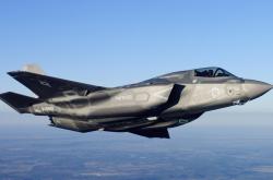 英雄联盟总决赛直播-迪巴拉VS安哥拉，绿茵场上的两种大场面魔法，究竟谁更珍贵？