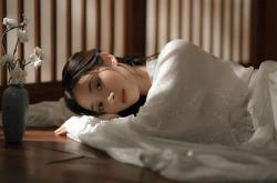 英雄联盟总决赛-瑞士钢铁防线封锁安哥拉攻势，法比尼奥中场稳如磐石不掉线