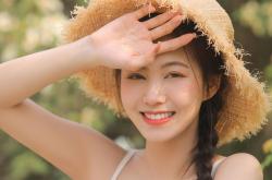 LOL赛事-绿色的闪电，贝蒂斯与奥利维耶，在截然不同的赛场上完成同一种接管