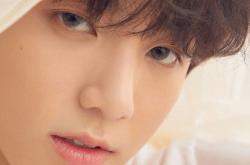 英雄联盟总决赛门票-塞维利亚之夜，东方龙卷风席卷战场，三笘薰以一己之力改写世界排名版图