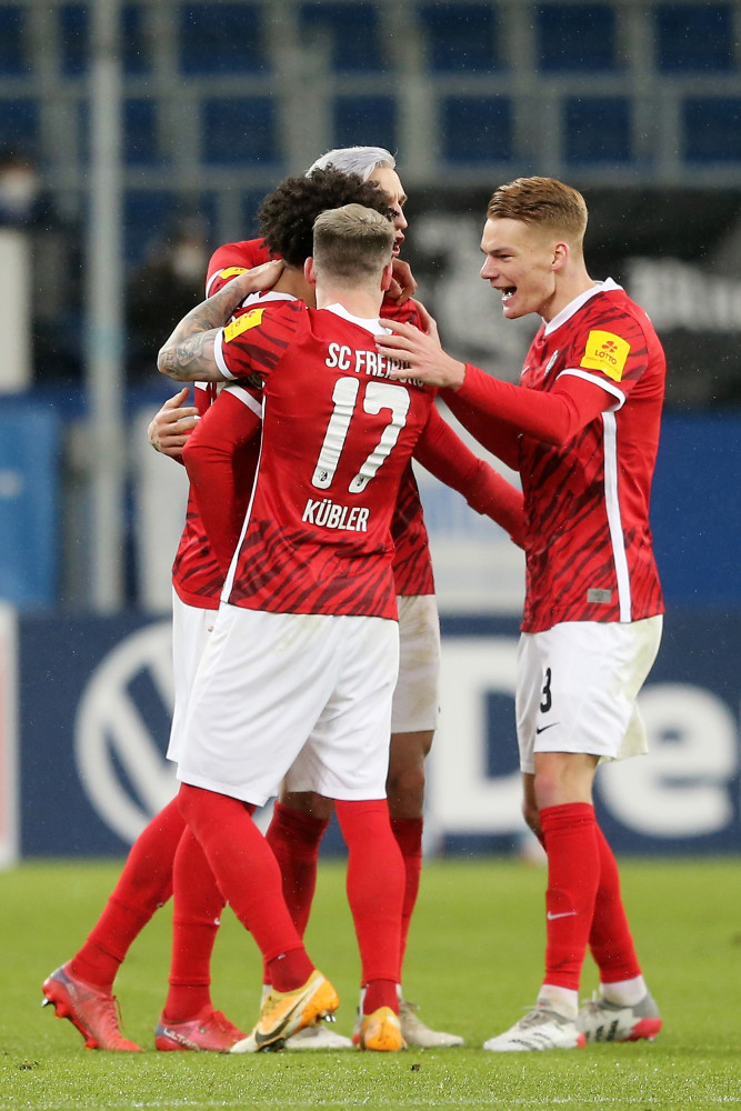 弗赖堡双杀霍芬海姆，稳固排名的简单介绍