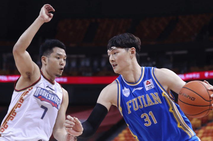 步行者力克猛龙，王哲林刷新纪录