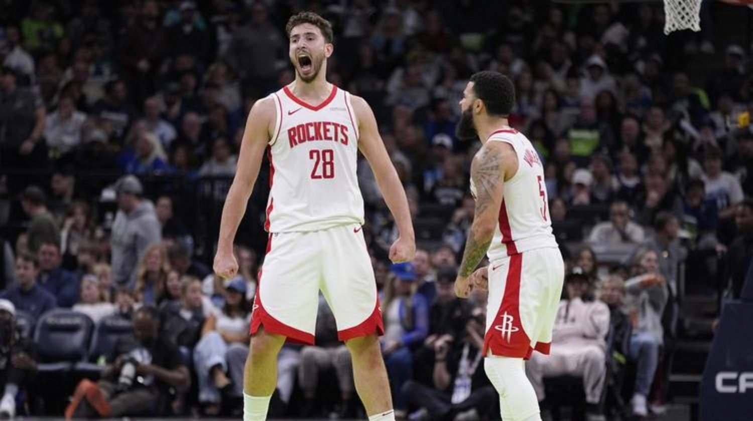 火箭主场大胜开拓者,取得赛季第十胜 火箭主场大胜开拓者,取得赛季第十胜