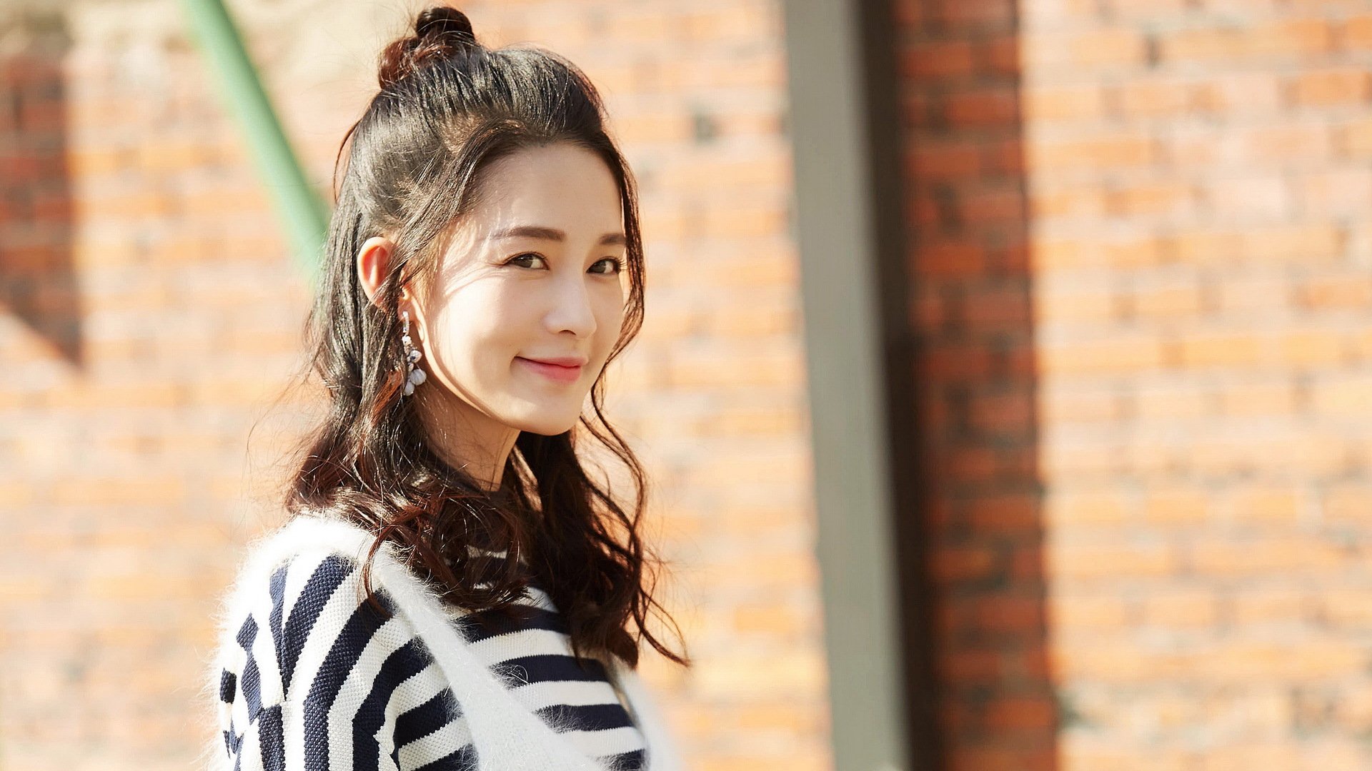 金色子弹，努涅斯那粒改写欧洲足球之夜的倒钩